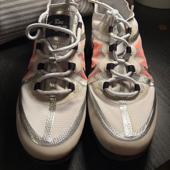 Nike Air Vapormax 2019 Pure Platinum/black 7y/womens 8.5 - Picture 4 of 5